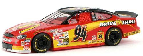 Ford Taurus `McDonald`s` No.94 Bill Elliott Slot Car Scalextric C2218 1/32