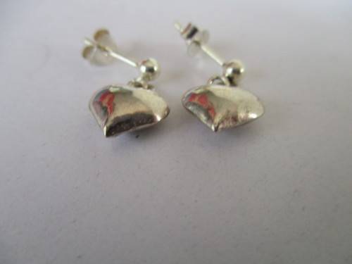 925 Sterling Silver `Heart `Earrings