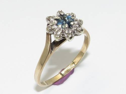 Enchanting Ceylon Blue Sapphire & Diamond Ring in 9ct Yellow Gold