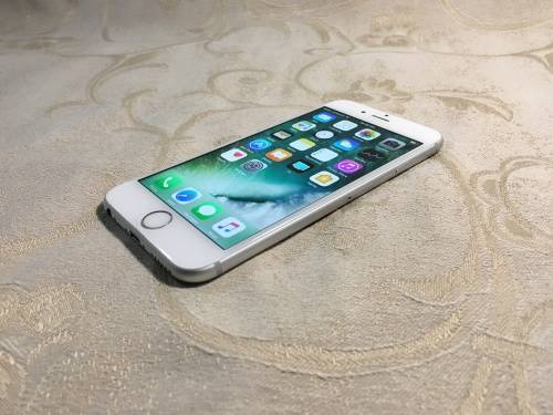Silver IPhone 6S 16GB