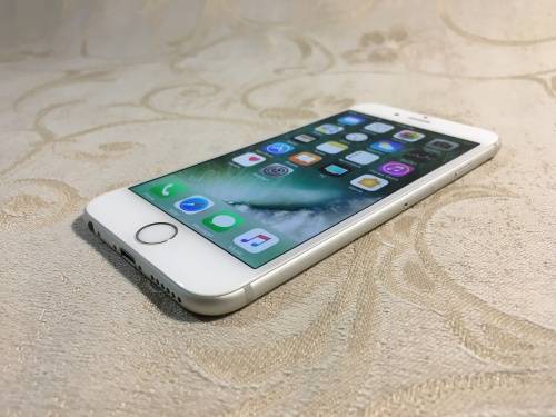 Silver IPhone 6 16GB