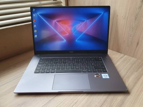 Huawei 14 Matebook D14 Ryzen 7 + Free Laptop Bag