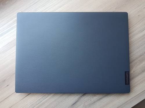 Lenovo V14 AMD Ryzen 3 + Free Laptop Bag