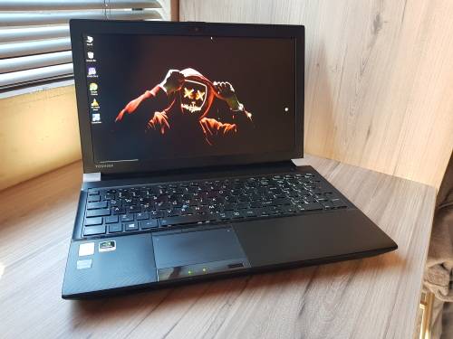 Toshiba Tecra W50 Intel Core I7 + Free Laptop Bag