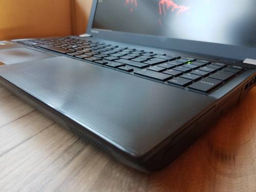 Toshiba Tecra W50 Intel Core I7 + Free Laptop Bag
