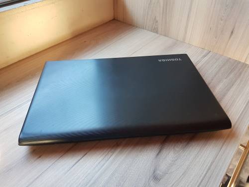 Toshiba Tecra W50 Intel Core I7 + Free Laptop Bag