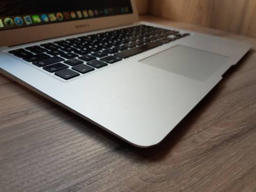 Macbook Air (13inch, 2015 ) + Free Laptop Bag