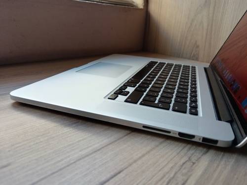 2013 i7 MacBook Pro Retina + Free Laptop