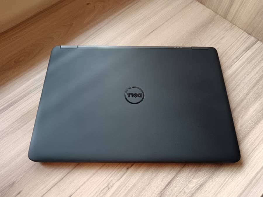 Dell latitude E7450 Ultrabook i7 + Free Laptop Bag