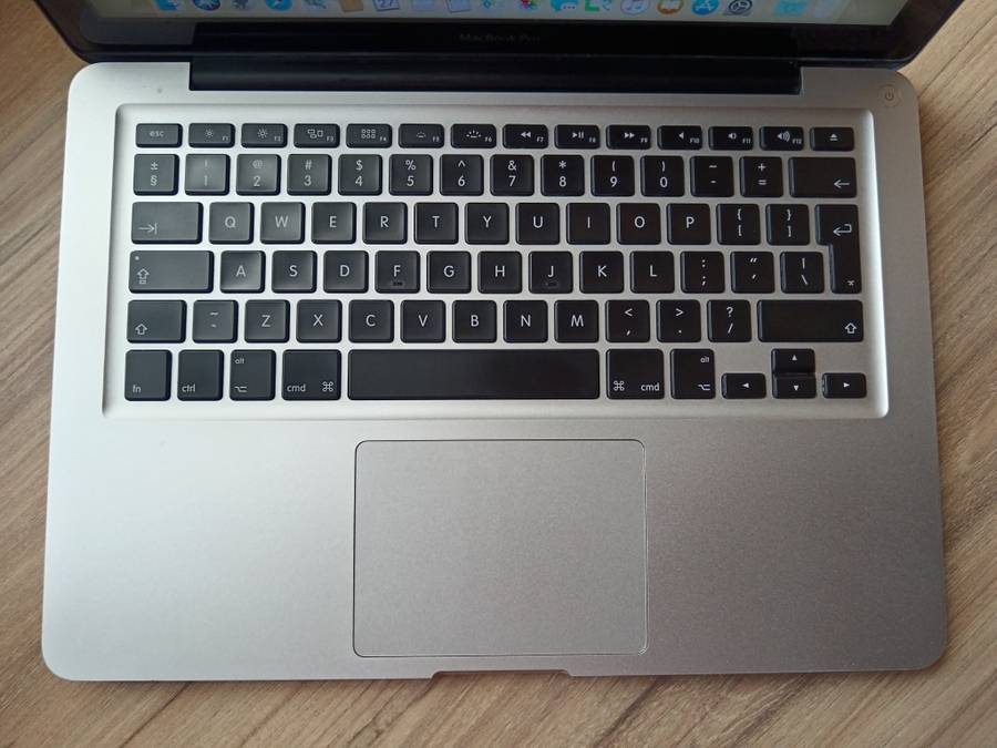 I5 Macbook Pro 13inch Mid 2012 + Free Laptop Bag