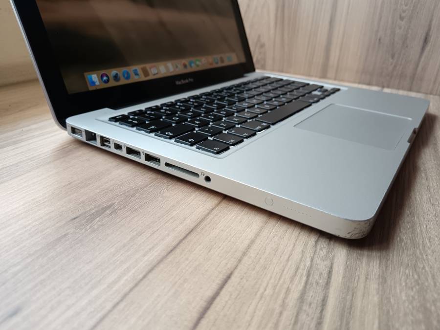 I5 Macbook Pro 13inch Mid 2012 + Free Laptop Bag
