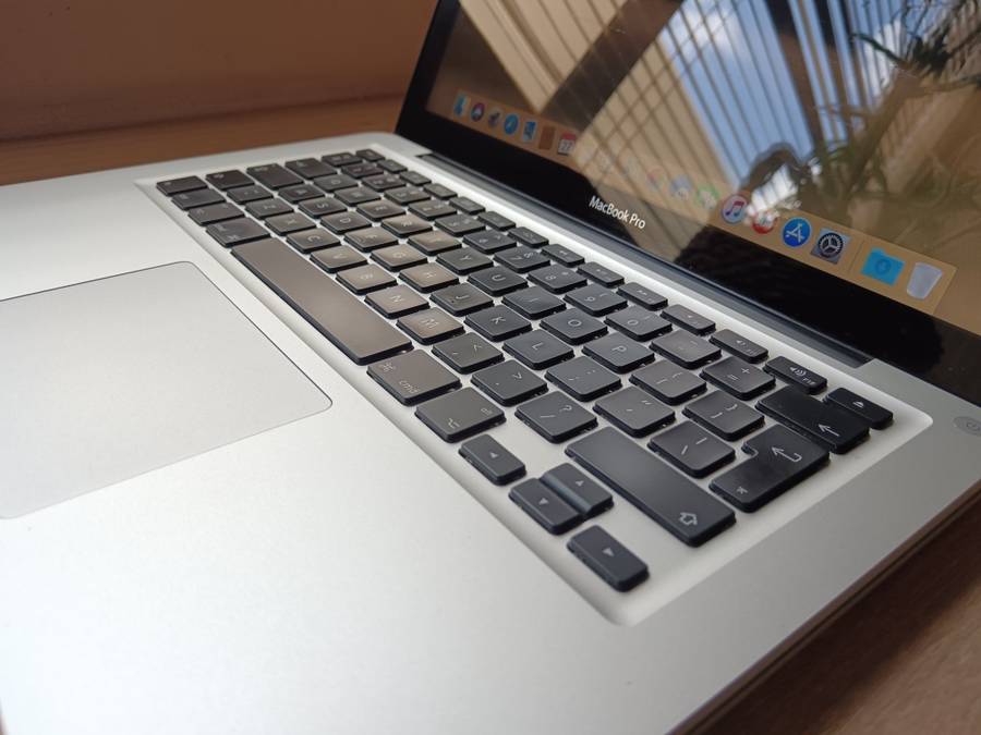 I5 Macbook Pro 13inch Mid 2012 + Free Laptop Bag