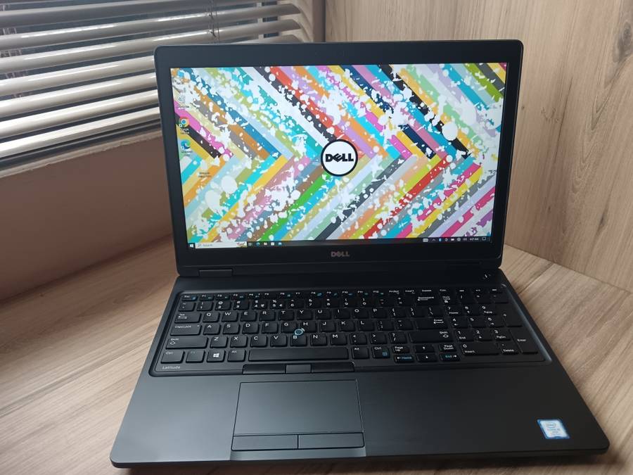 Dell Latitude 5580 Intel Core i5 + Free Laptop Bag