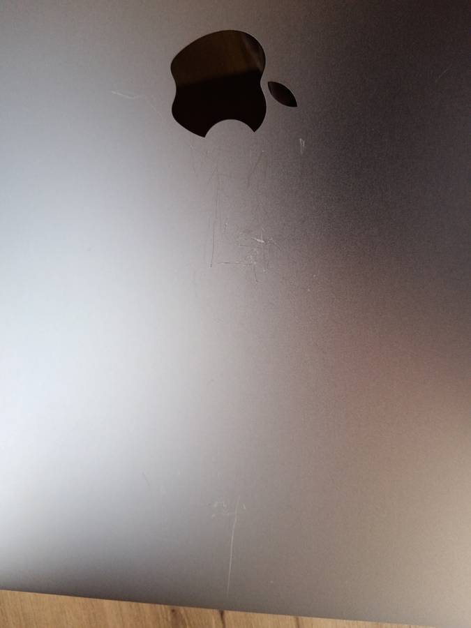 Macbook Pro 16-Inch 2019 Touch Bar 2.6GHz i7 16GB 512GB SSD + Free Laptop Bag