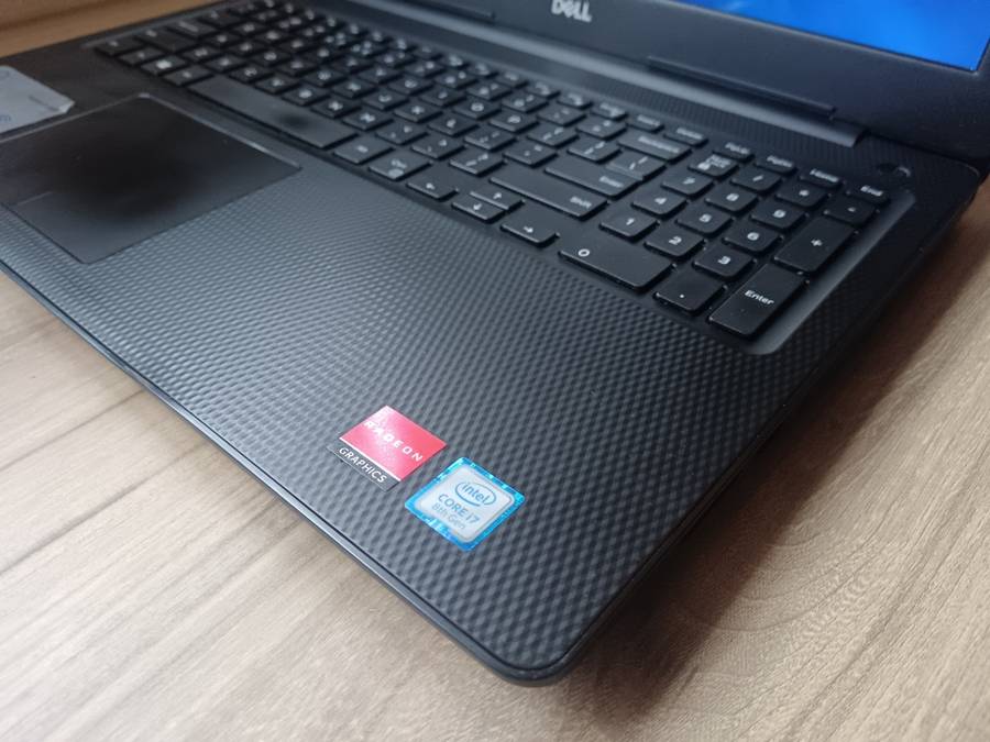 Dell Inspiron 15 3580 Intel Core i7 + Free Laptop Bag