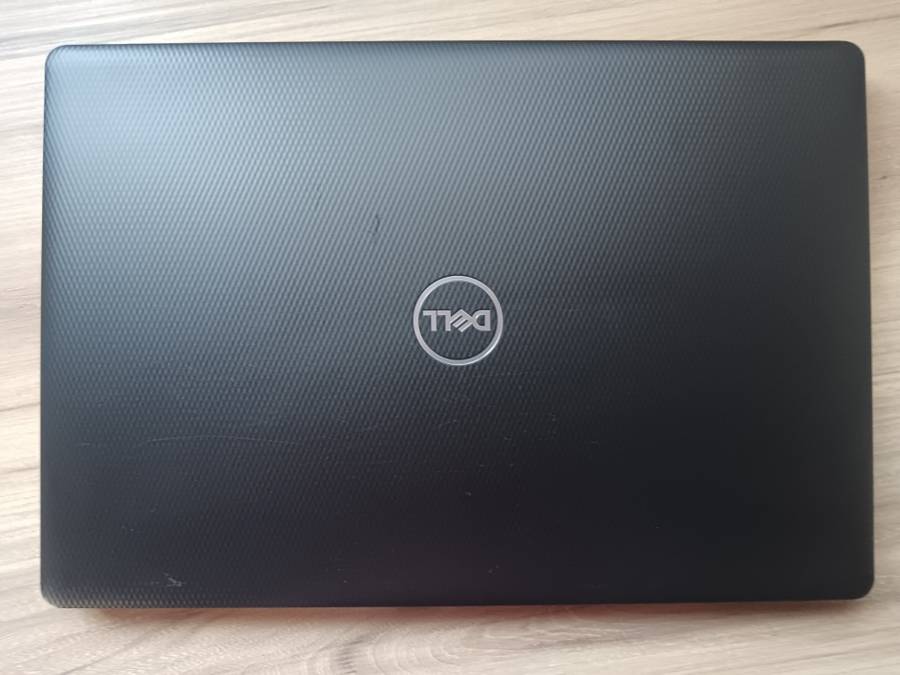 Dell Inspiron 15 3580 Intel Core i7 + Free Laptop Bag