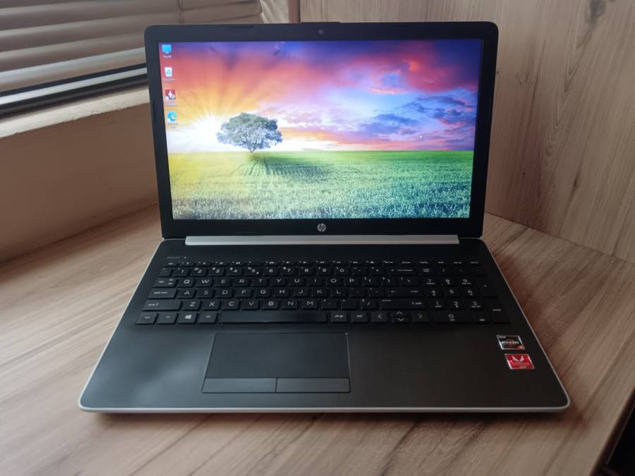 Hp Laptop 15 AMD Ryzen 5 3500U + Free Laptop Bag