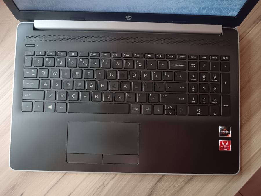 Hp Laptop 15 AMD Ryzen 5 3500U + Free Laptop Bag