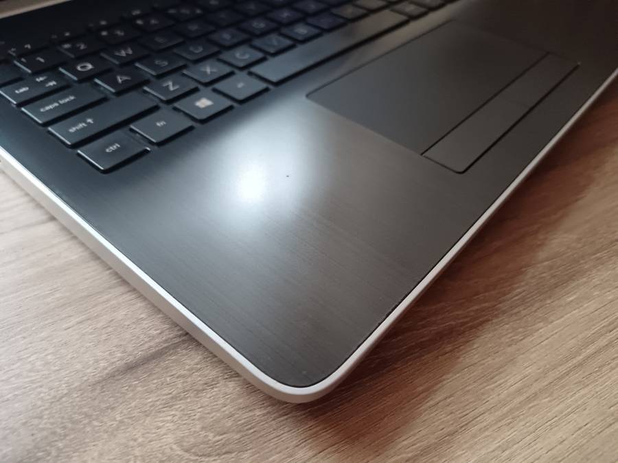 Hp Laptop 15 AMD Ryzen 5 3500U + Free Laptop Bag