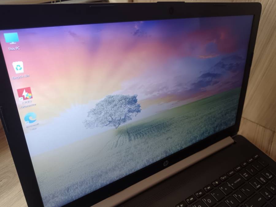 Hp Laptop 15 AMD Ryzen 5 3500U + Free Laptop Bag