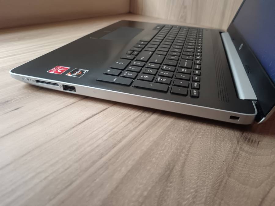 Hp Laptop 15 AMD Ryzen 5 3500U + Free Laptop Bag