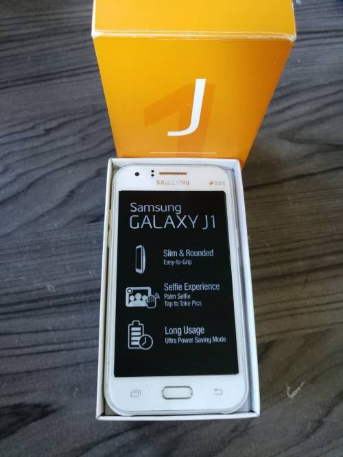SAMSUNG GALAXY J1