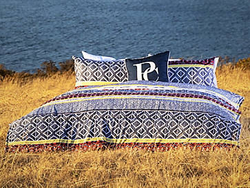 Luxury Arrivals stunning*Pierre Cardin Comforters.Quality:superb size:queen*option upgrade to King