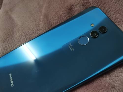 HUAWEI MATE 20 LITE EXCELLENT WORKING CONDITION *WITH BOX**MOBILE *LTE *WOW**BARGAIN