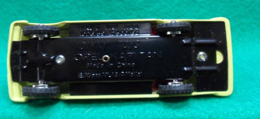 RARE STUNNING ATLAS DINKY NO 177  OPEL KAPITAN  ( YELLOW  VERSION ) MINT WITH THE ORIGINAL SA BOX.