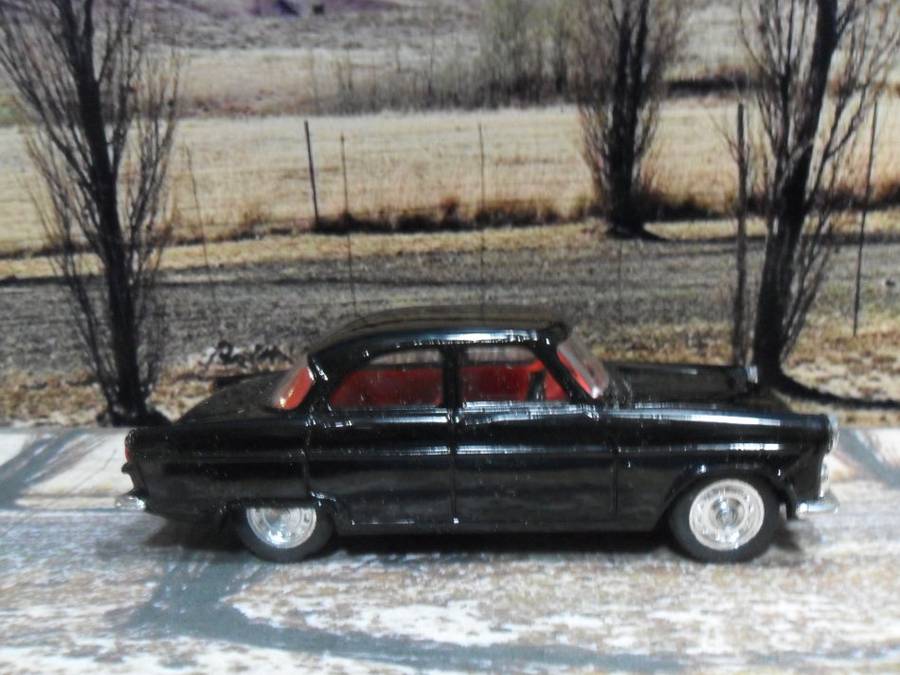 STUNNING CORGI D 710 - 1956 - 62  FORD ZEPHYR MARK 2  ( CORGI CLASSIC CARS )  MINT WITH ORIGINAL BOX
