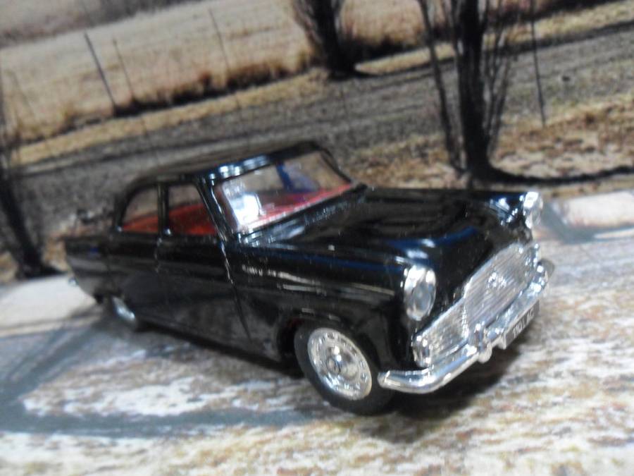 STUNNING CORGI D 710 - 1956 - 62  FORD ZEPHYR MARK 2  ( CORGI CLASSIC CARS )  MINT WITH ORIGINAL BOX
