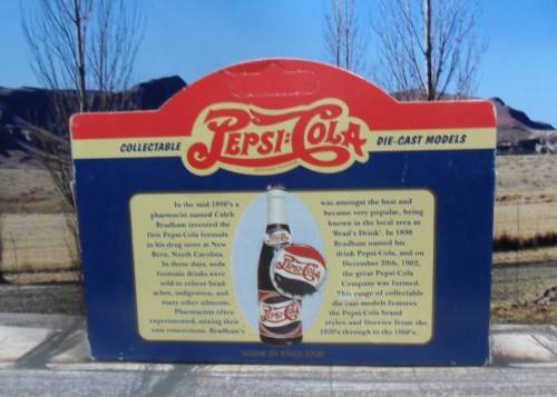 STUNNING  LLEDO   - 1955 VW KOMBI  VAN  - " PEPSI-COLA  1995 LTD EDITION XMAS MODEL " MINT - BOXED
