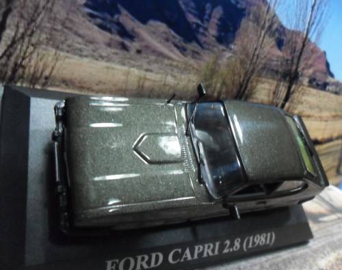 VERY RARE , ABSOLUTELY STUNNING  IXO / ALTAYA  1981  FORD CAPRI 2.8   -  MINT IN DISPLAY CASE