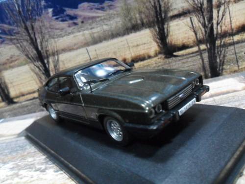 VERY RARE , ABSOLUTELY STUNNING  IXO / ALTAYA  1981  FORD CAPRI 2.8   -  MINT IN DISPLAY CASE
