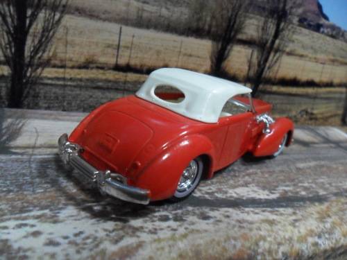STUNNING MATCHBOX NO Y - 18  1937  CORD 812 - "MODELS OF YESTERYEAR"  MINT IN GOOD  DISPLAY BOX