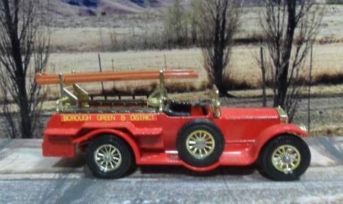 RARE , STUNNING MATCHBOX NO Y - 6 D  1920  ROLLS - ROYCE FIRE ENGINE -  MINT CONDITION - GOOD  BOX