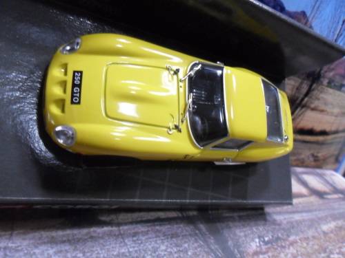 STUNNING   CORGI NO  02601  -  1962 - 1964  FERRARI 250 GTO  -  MINT  IN THE ORIGINAL  DISPLAY BOX