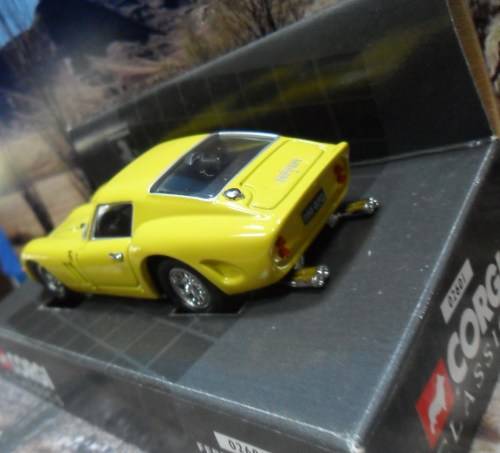 STUNNING   CORGI NO  02601  -  1962 - 1964  FERRARI 250 GTO  -  MINT  IN THE ORIGINAL  DISPLAY BOX