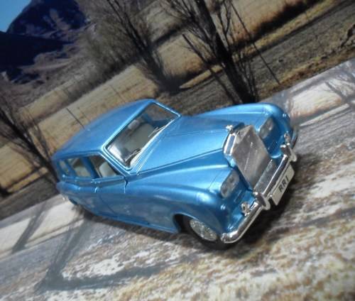 RARE , ABSOLUTELY STUNNING 1977 DINKY  NO  124 -  ROLLS ROYCE PHANTOM  V  -  MINT -  ORIGINAL  BOX