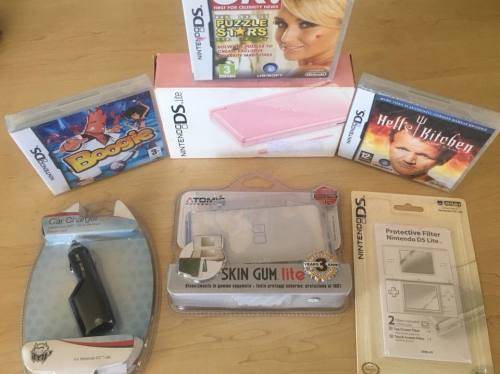 Nintendo DS Lite Bundle (DS)