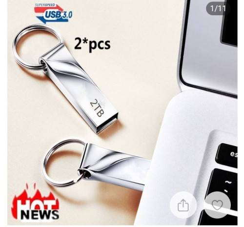 3.0 USB STICK 2TB 2 TERABYTES  CAPACITY WITH ITS HOLDER