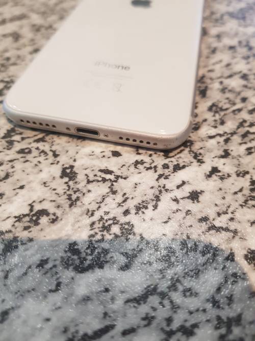 Iphone 8  ,64Gb excellent condition