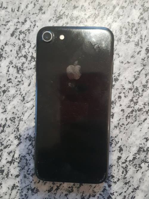 Iphone 7 ,128 GB (Bargain )