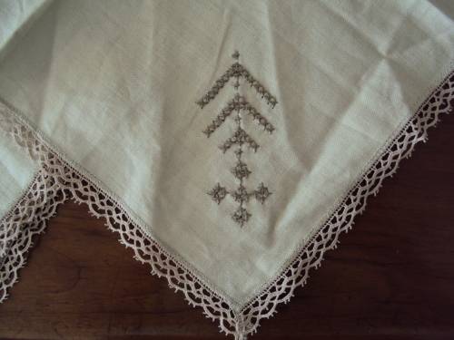 9 off cotton serviettes, hand cross stitch corner and lace edging -  Unused, Crisp VGC