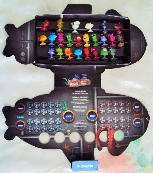 Complete Collection of Stikeez Creatures of the Deep in submarine - VGC