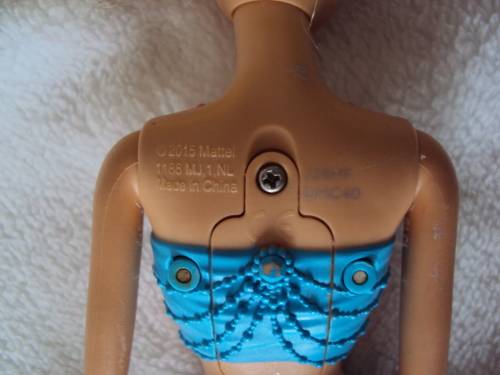 Mermaid Barbie 2015 Mattel (mermaid tail lights up, no batteries, tested, working)
