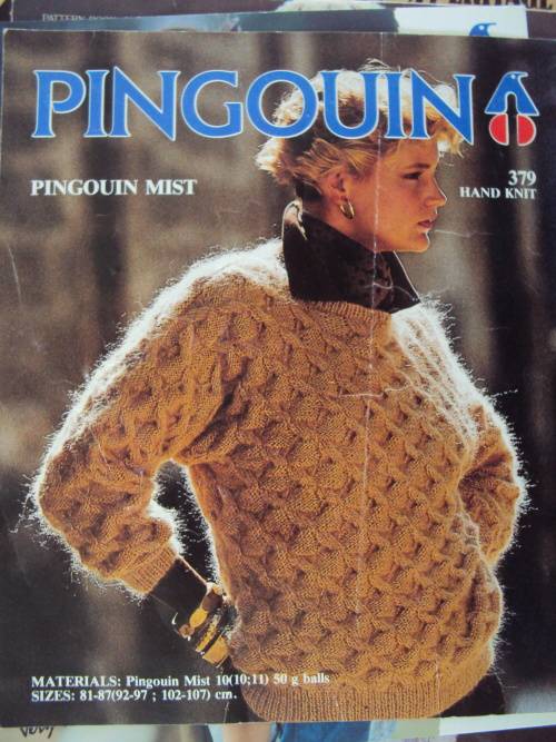 JOB LOT #4 of 12 x glossy LADIES hand knitting patterns VGC