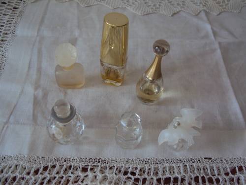 Job Lot 6 x miniature glass perfume bottles (empty) one is L'Air du Temps Kissing doves