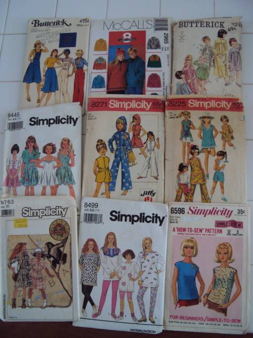 JOB LOT "GG" Girls Ages 7-12yrs 9 x sewing patterns (cut, not checked)
