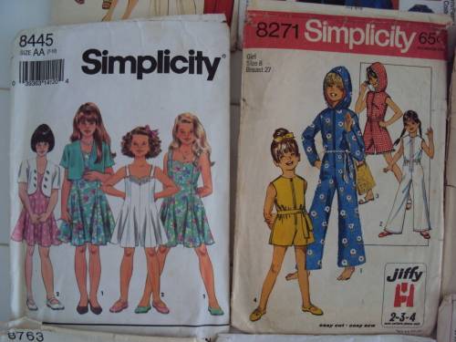 JOB LOT "GG" Girls Ages 7-12yrs 9 x sewing patterns (cut, not checked)